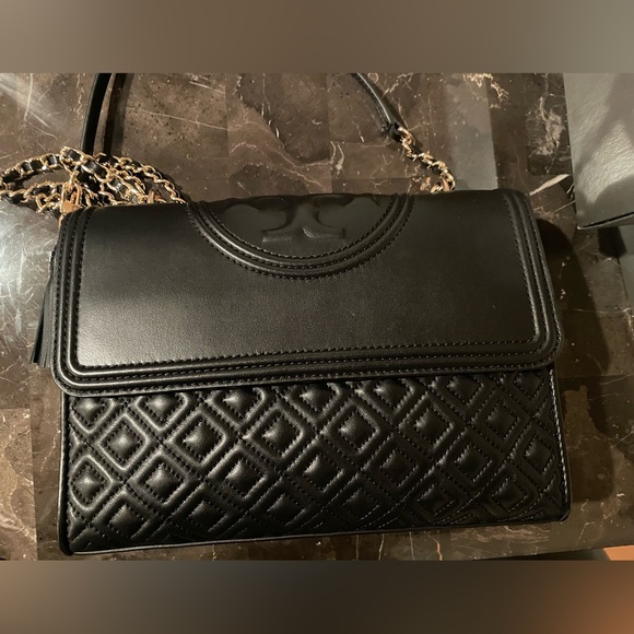 TORY BURCH FLEMING CONVERTIBLE SHOULDER BAG - Picture 2 of 11